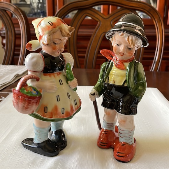 VTG Hummel like porcelain Boy & Girl figurine set made in Japan hand painted - Picture 9 of 9